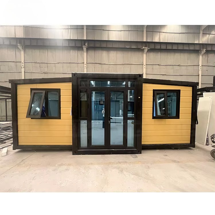 Home Office In Living Room - Maßgefertigtes 20-Fuß-Gelb-Warmwasser-Containerhaus, erweiterbares mobiles Haus für