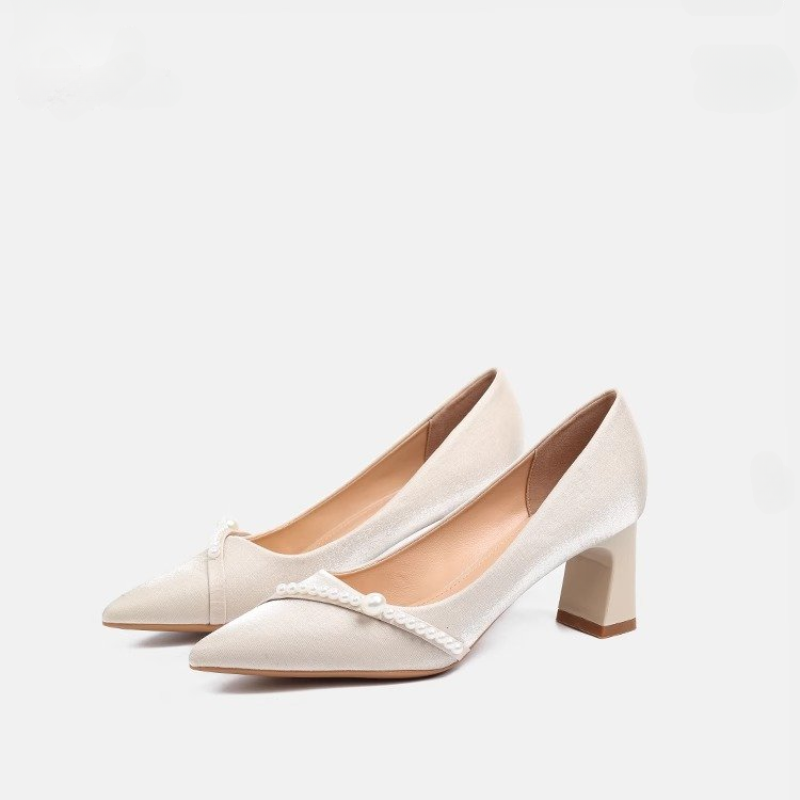 Elegante, perlenverzierte Pump – Home Office Makeover Bewertung und Preis